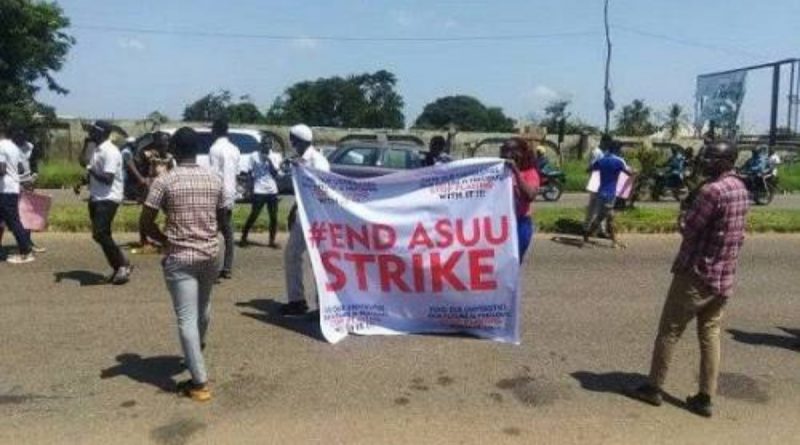 "Pay Your Rent Or Pack Out" - Nigerian Landlords, Students Clash Over Hostel Rent As ASUU Strike Lingers 1