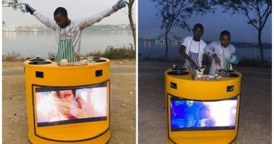 ABU Student invents futuristic solar-powered Kiosk (photos) 4